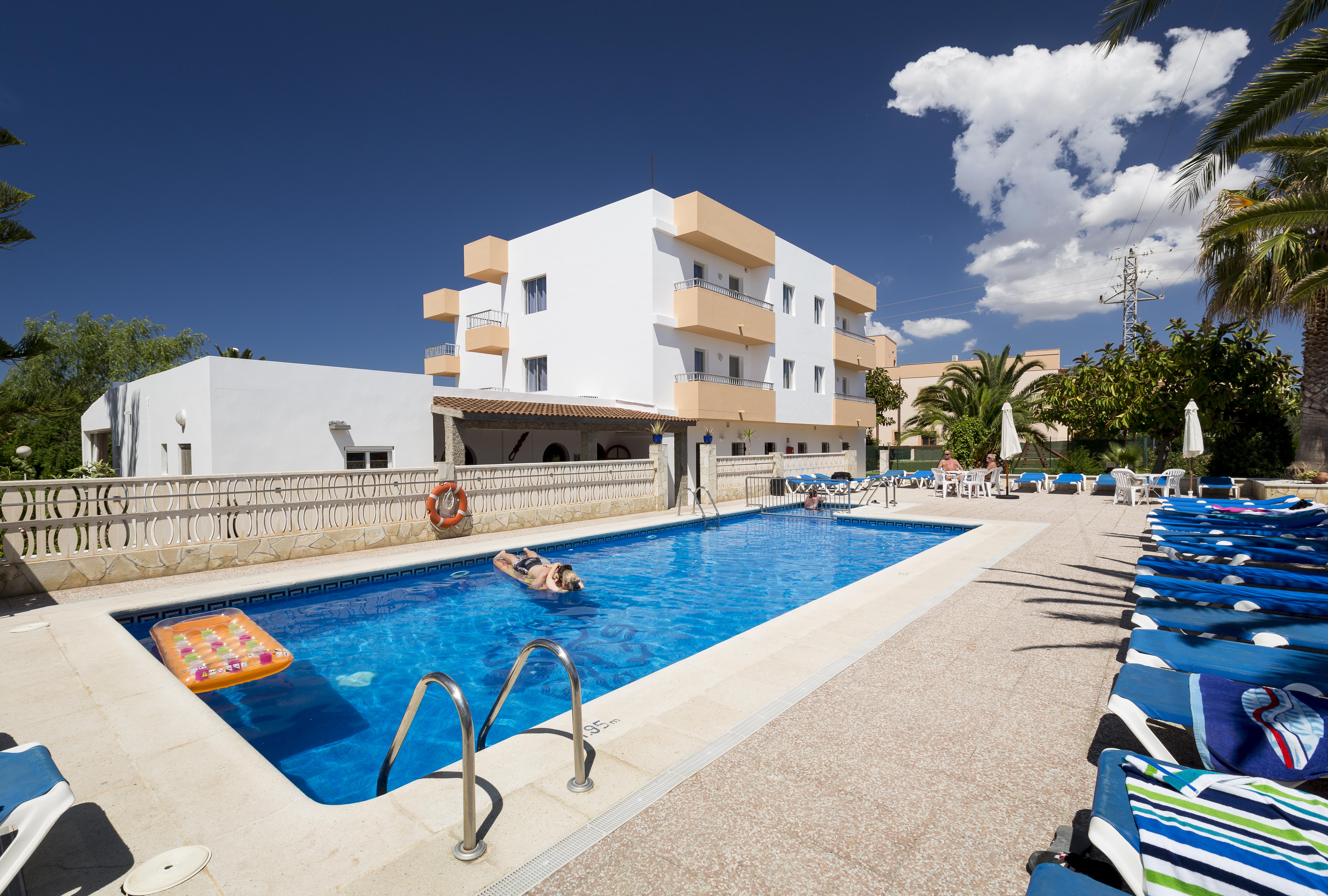 Apartamentos Zodiac San Antonio Abad Exterior foto