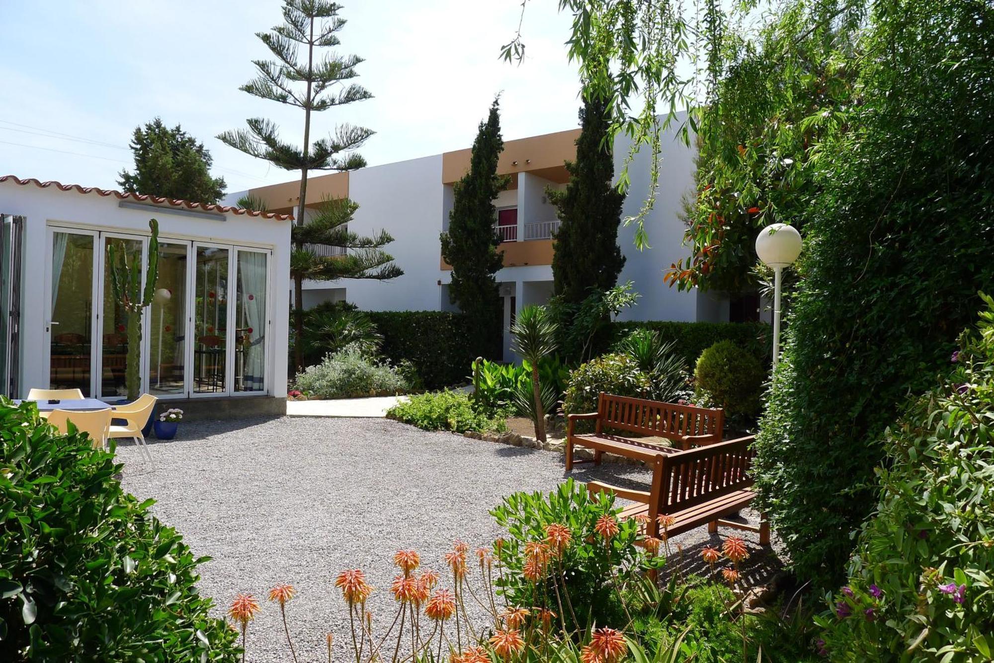 Apartamentos Zodiac San Antonio Abad Exterior foto
