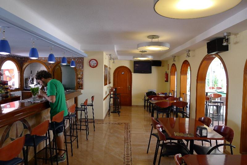 Apartamentos Zodiac San Antonio Abad Exterior foto