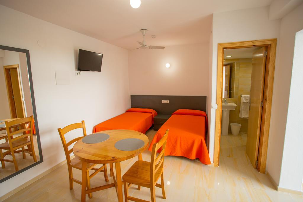 Apartamentos Zodiac San Antonio Abad Exterior foto