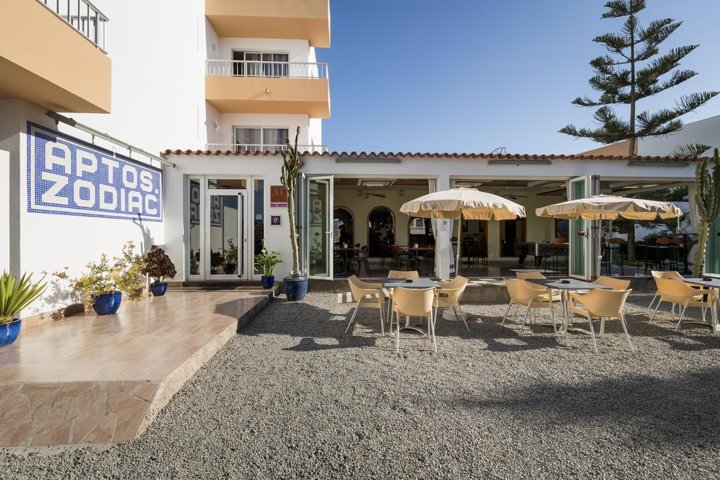 Apartamentos Zodiac San Antonio Abad Exterior foto